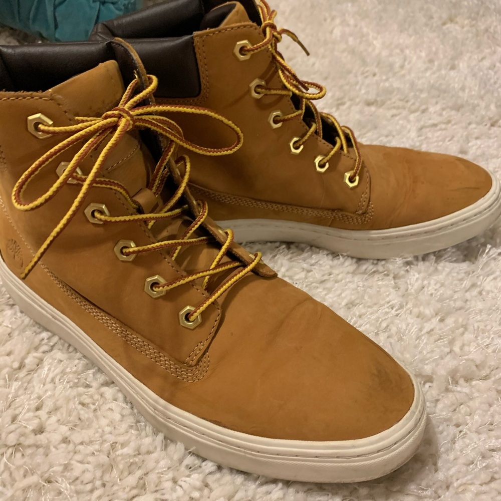 Timberlands! - Picture 6 of 8